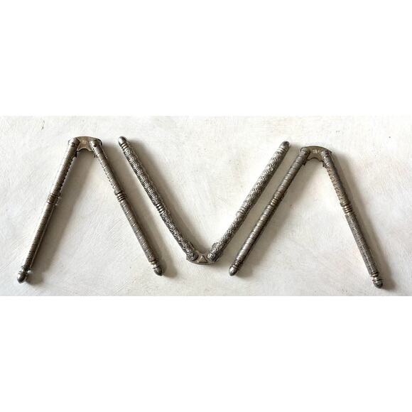 Vintage Metal Handheld Squeeze Nutcrackers Lot of 3 Walnuts Crabs Lobster HMQ - Picture 2 of 13